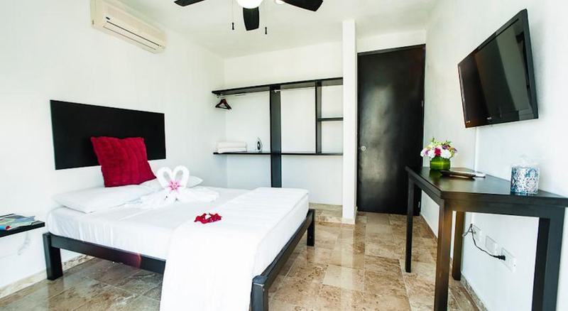 La Playa Apartahotel 3*